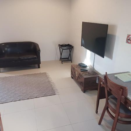 Summerstrand Self Catering For Two Puerto Elizabeth Exterior foto